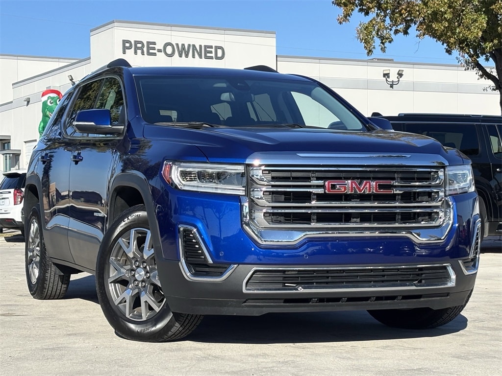 2023 GMC Acadia SLE's photo