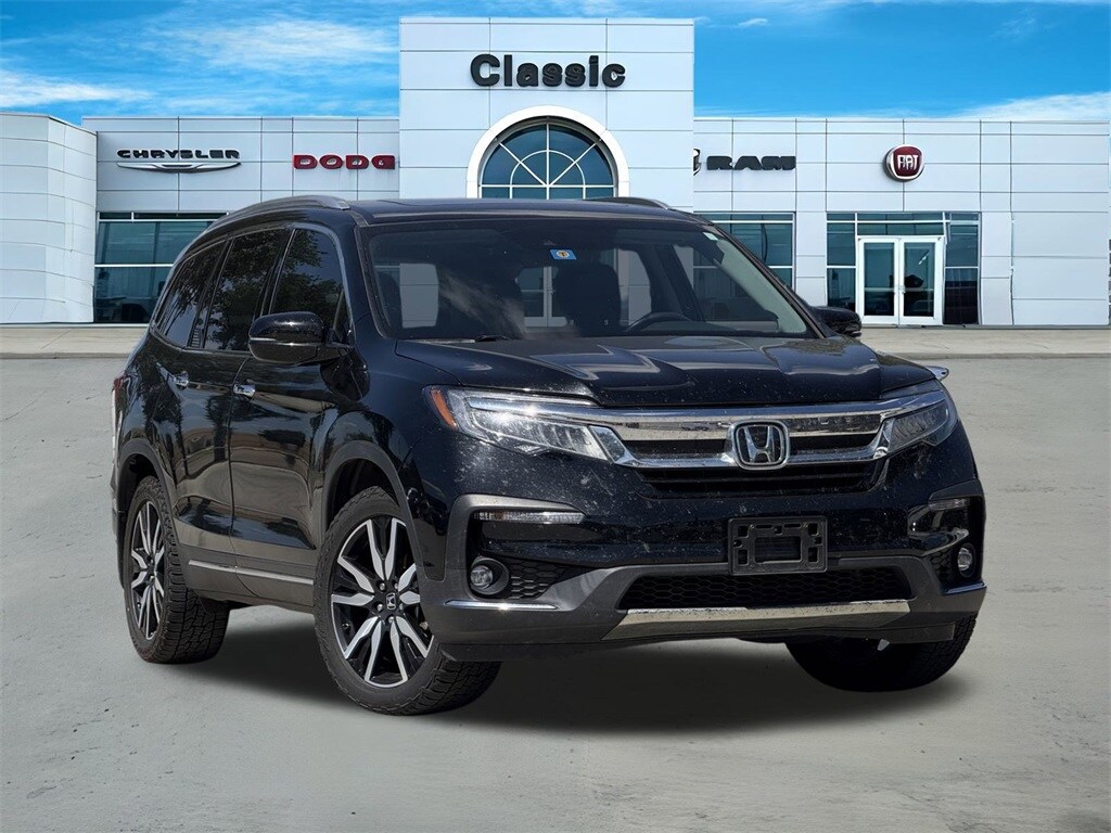 2022 Honda Pilot Touring photo 2