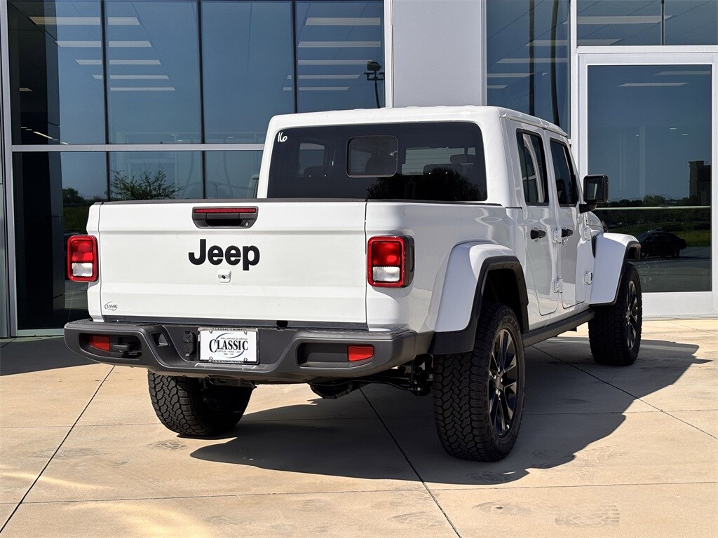 2025 Jeep Gladiator Sport photo 4