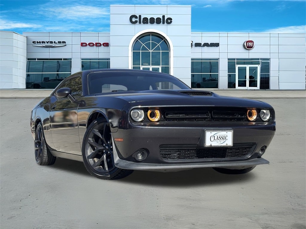 2019 Dodge Challenger R/T's photo