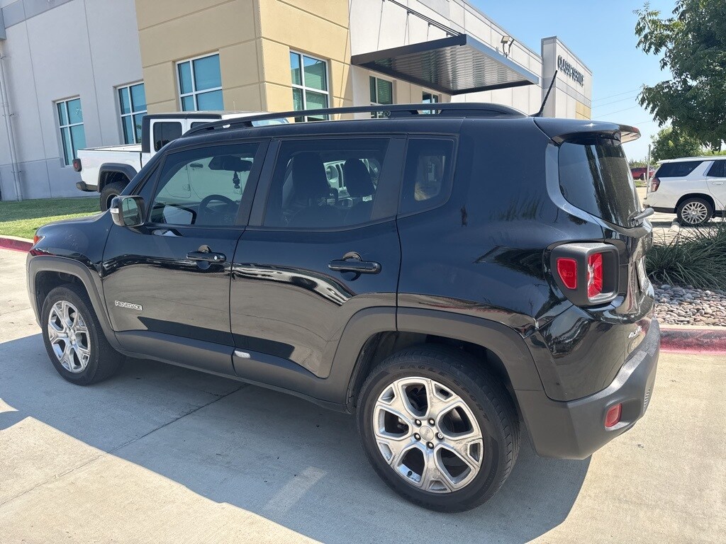 2022 Jeep Renegade Limited photo 4
