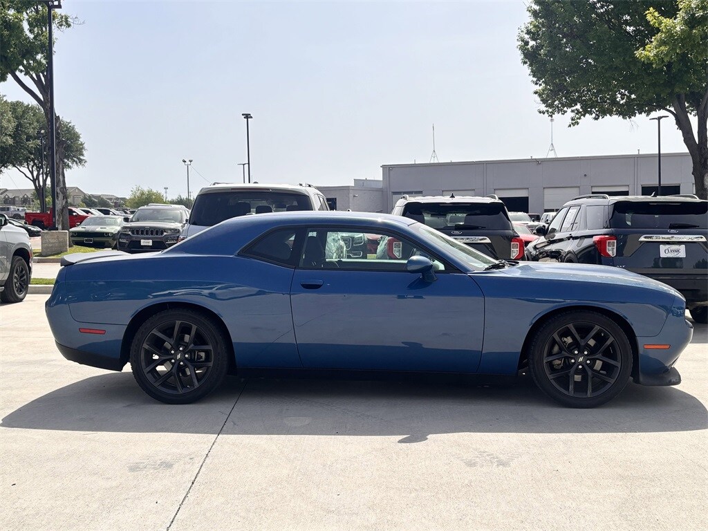 2023 Dodge Challenger GT photo 3