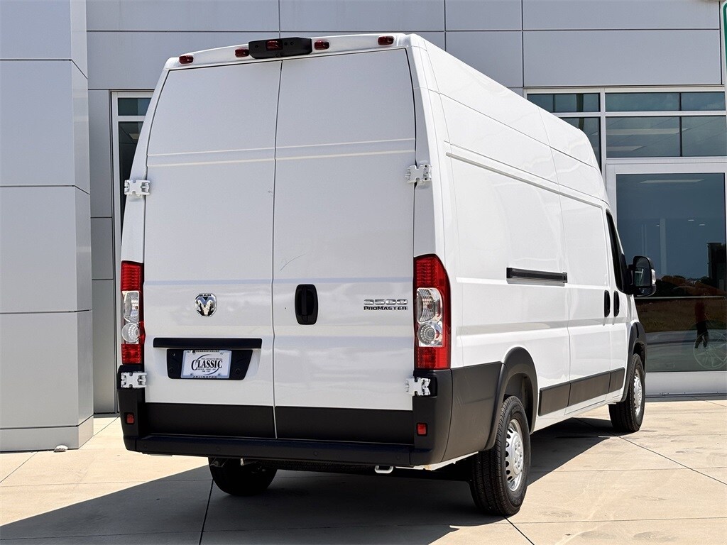 2025 Ram ProMaster 3500 photo 3