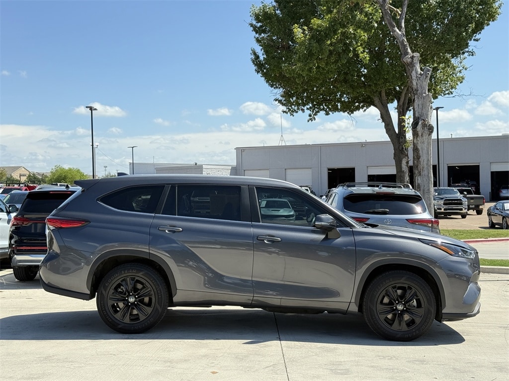 Used 2023 Toyota Highlander XLE SUV