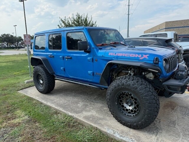 2024 Jeep Wrangler Rubicon X photo 2