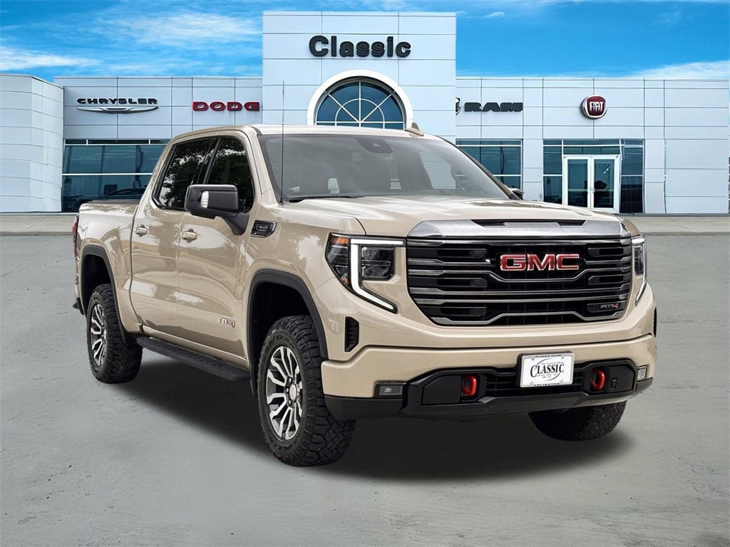 Used 2022 GMC Sierra 1500 AT4 with VIN 1GTUUEET1NZ619876 for sale in Arlington, TX