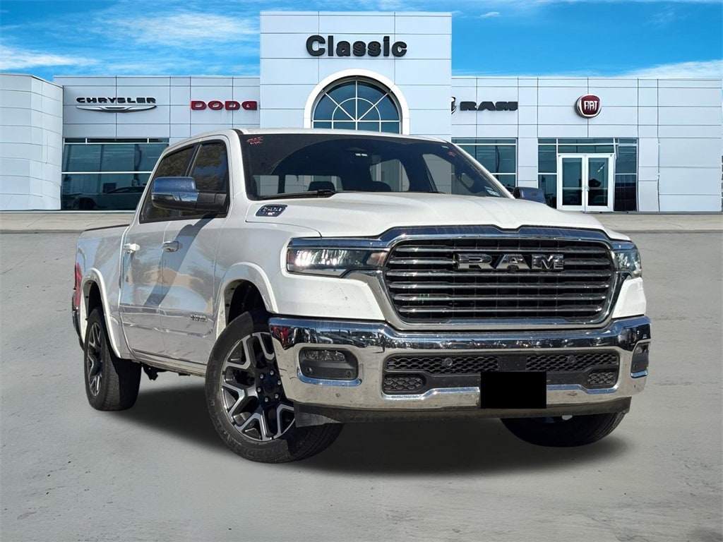 2025 RAM Ram 1500 Pickup Laramie's photo