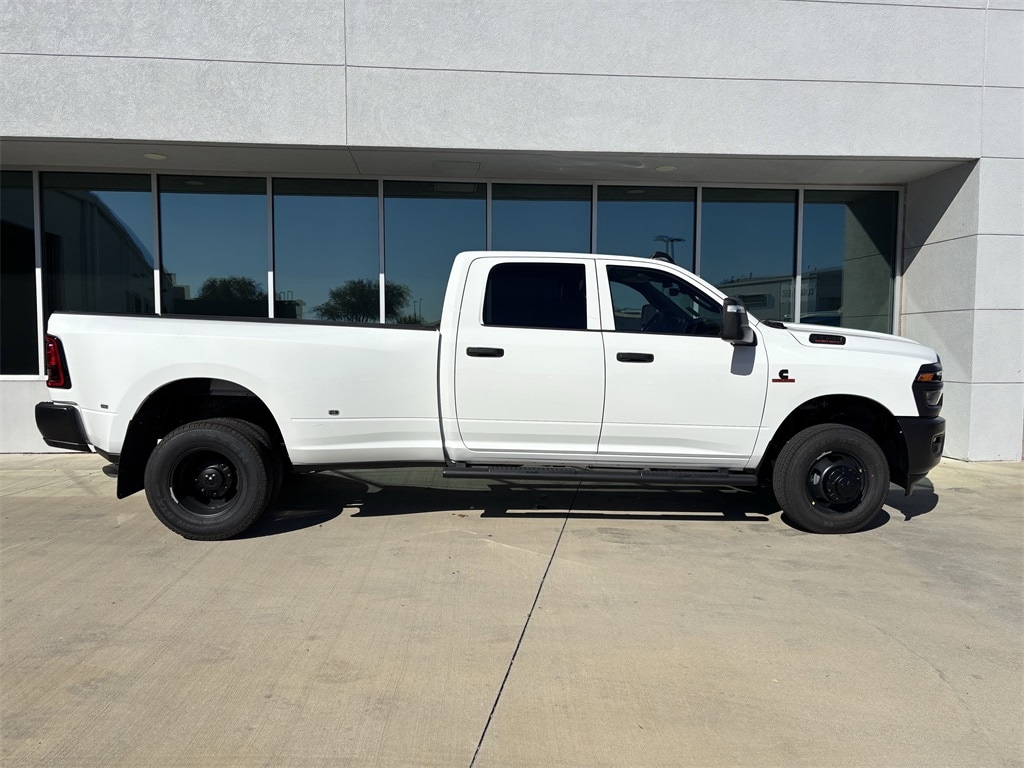 New 2026 Ram 3500 TRADESMAN CREW CAB 4X4 8' BOX Pickup