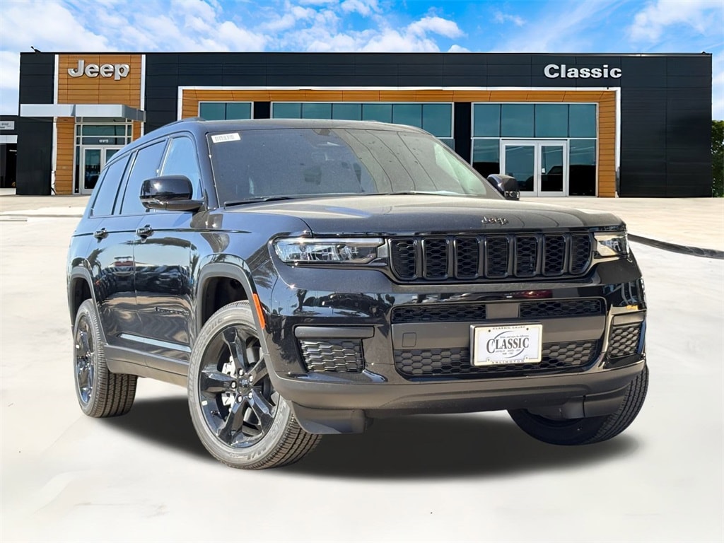 2025 Jeep Grand Cherokee L Altitude's photo