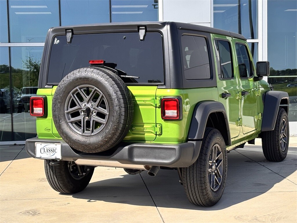 2025 Jeep Wrangler Sport S photo 4