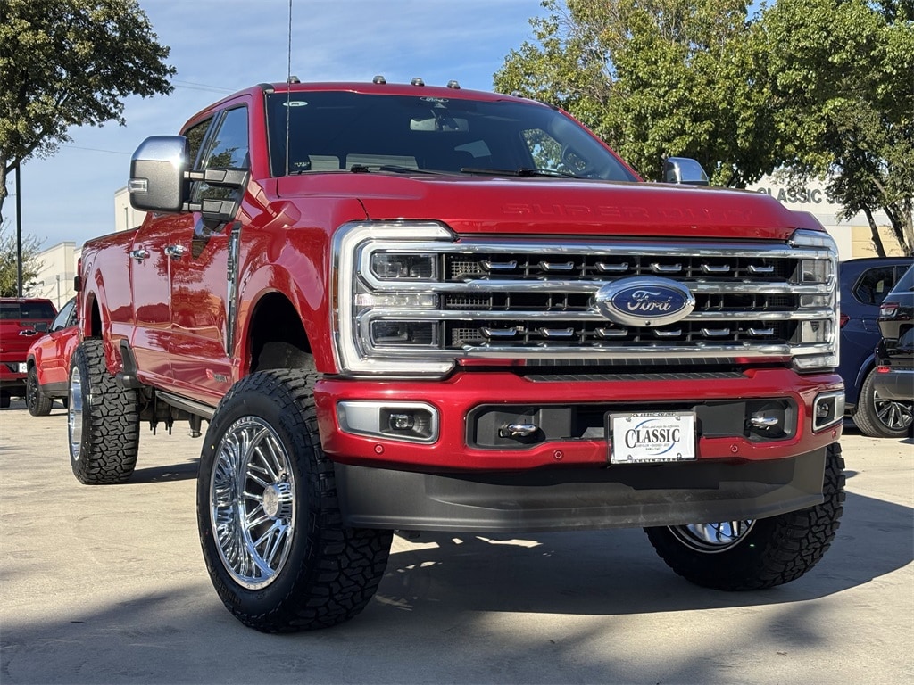 2024 Ford F-350 Super Duty Platinum's photo