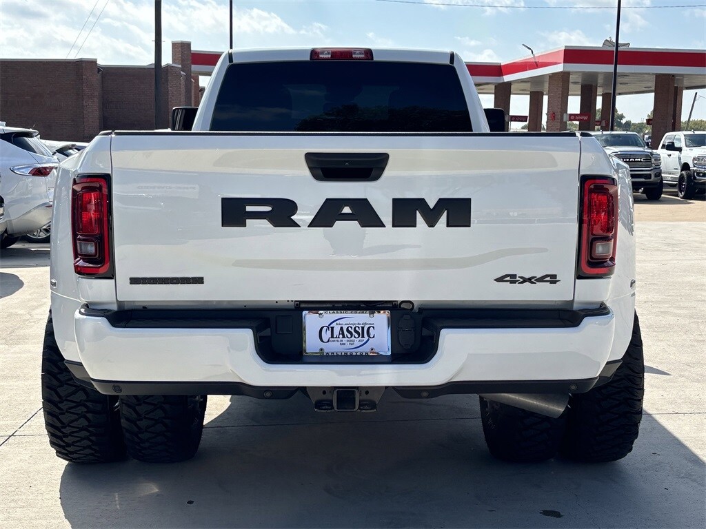 2025 Ram 3500 Big Horn photo 3