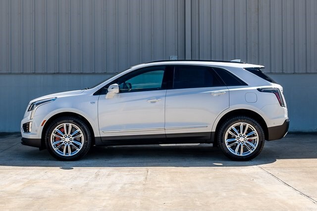 2025 Cadillac XT5 Sport photo 4