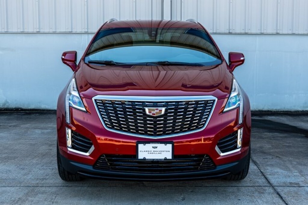 New 2026 CADILLAC XT5 Luxury SUV