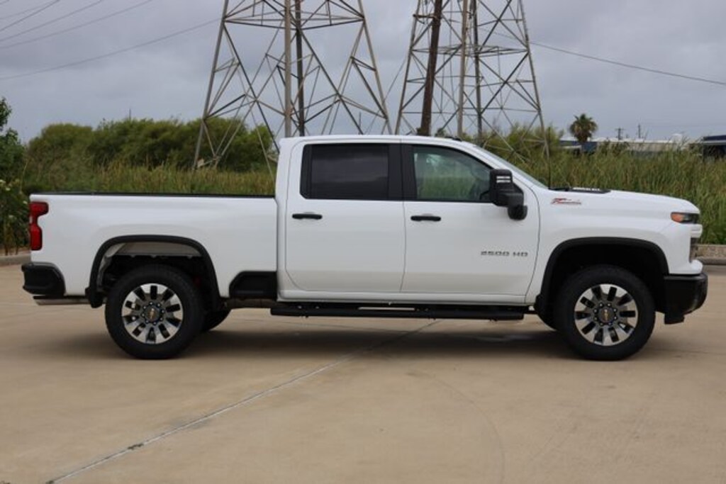 New 2026 Chevrolet Silverado 2500 HD Custom Truck Crew Cab
