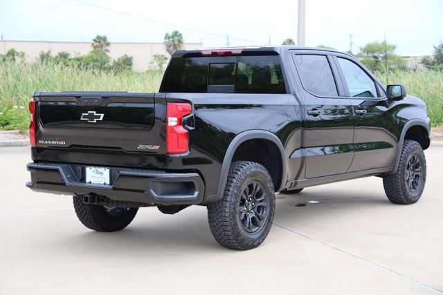 2026 Chevrolet Silverado 1500 ZR2 - Photo 8