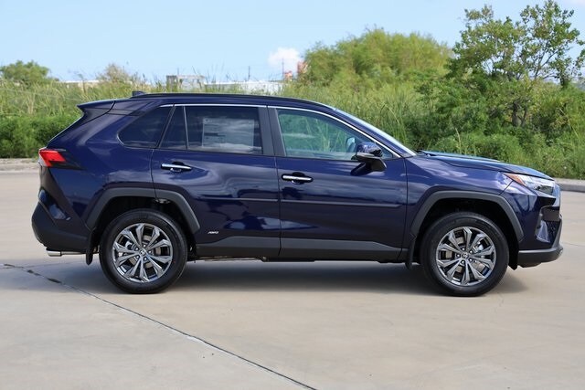 2025 Toyota RAV4 Hybrid Limited photo 2