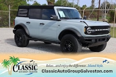 Used 2022 Ford Bronco Wildtrak SUV near League City, TX