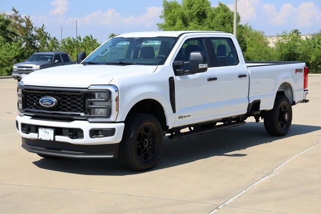 2026 Ford F-250 photo 3
