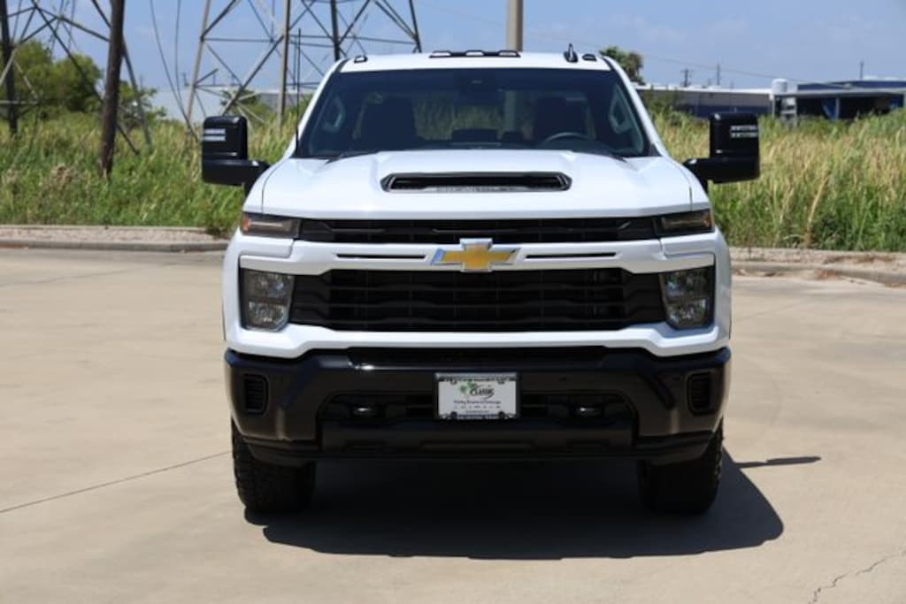 New 2026 Chevrolet Silverado 2500 HD Custom Truck Crew Cab