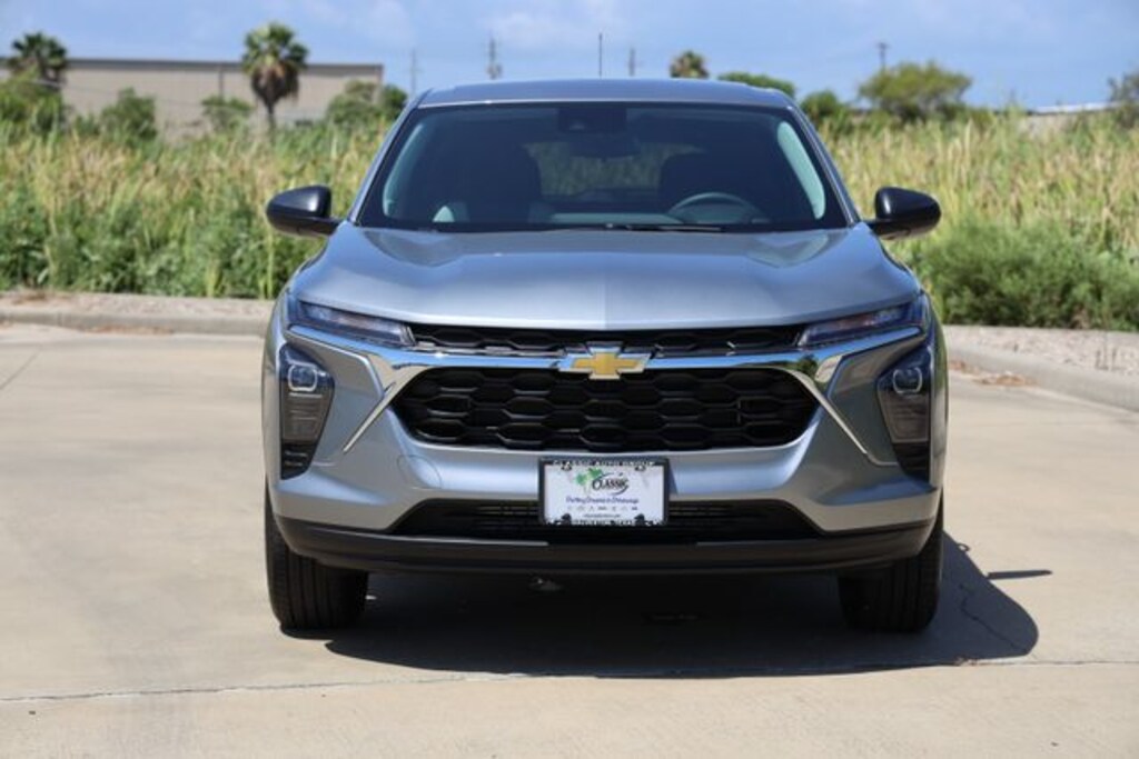 New 2026 Chevrolet Trax LS SUV