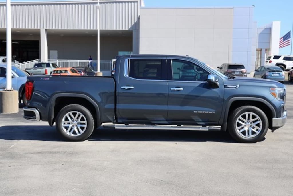 Used 2020 GMC Sierra 1500 SLT Truck