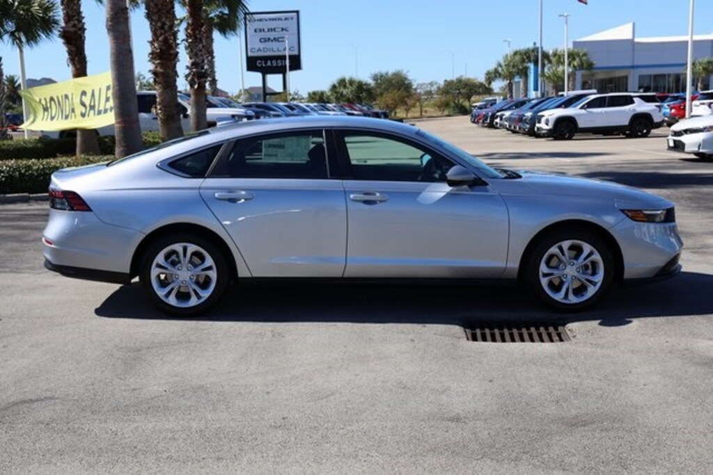 New 2025 Honda Accord LX Sedan