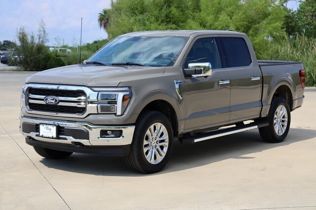 2025 Ford F-150 Lariat photo 3