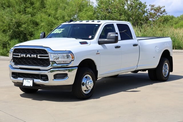 2024 Ram 3500 Tradesman photo 3