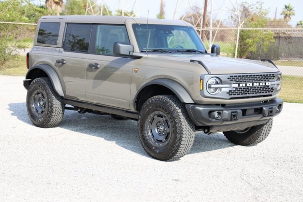 New 2025 Ford Bronco Badlands SUV