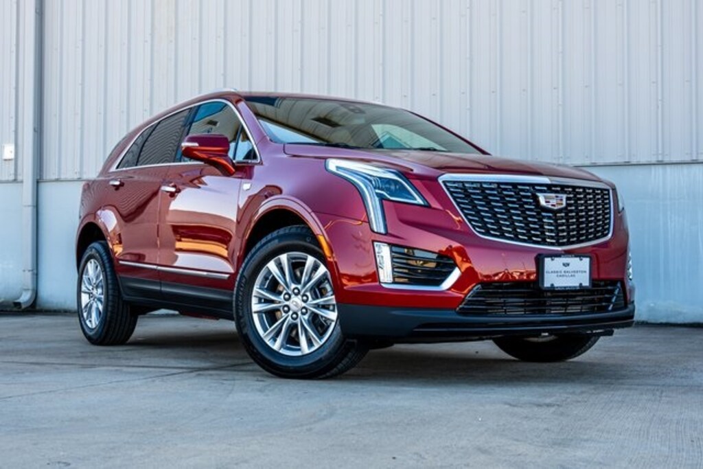 New 2026 CADILLAC XT5 Luxury SUV