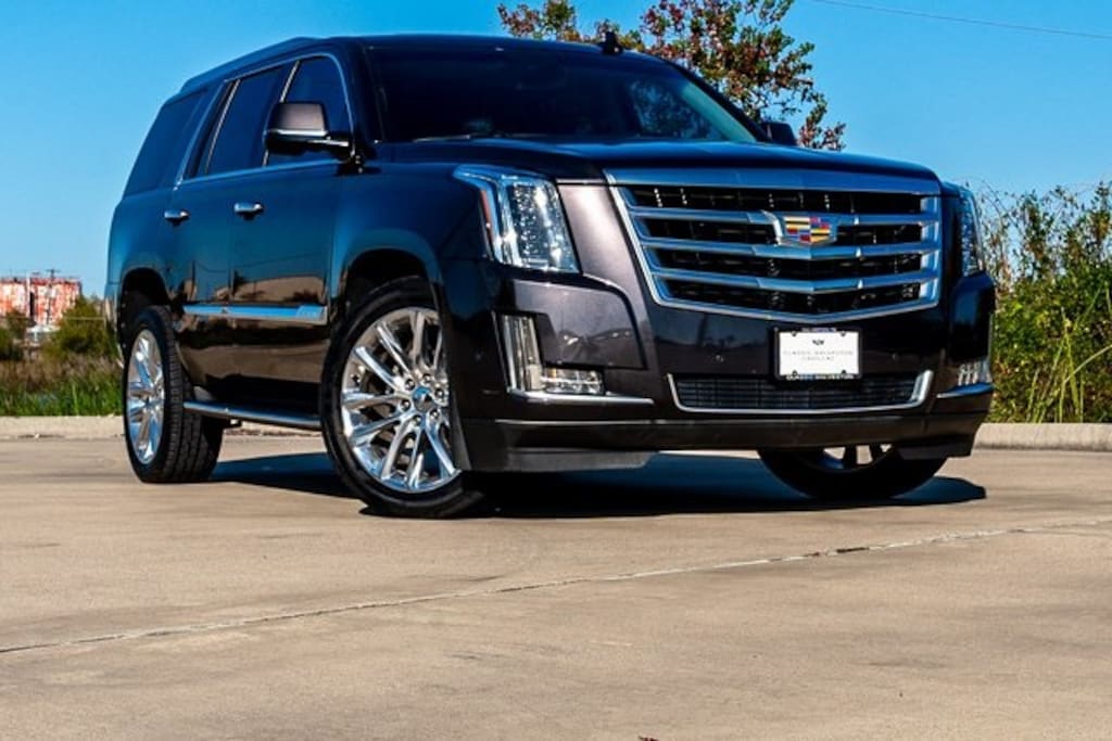 Used 2018 Cadillac Escalade Luxury SUV