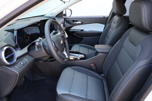 2026 Chevrolet Trax LT - Photo 12