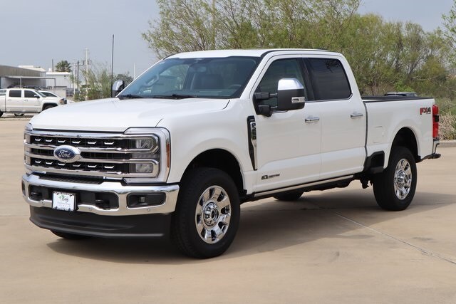 2025 Ford F-250 Lariat photo 3