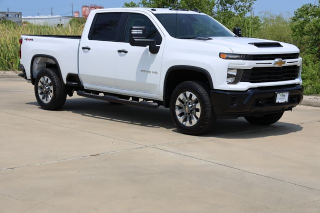 New 2026 Chevrolet Silverado 2500 HD Custom Truck Crew Cab
