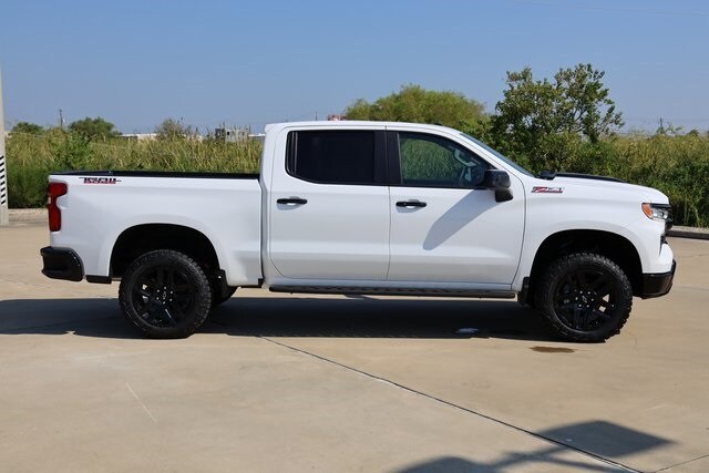2025 Chevrolet Silverado 1500 LT Trail Boss photo 4