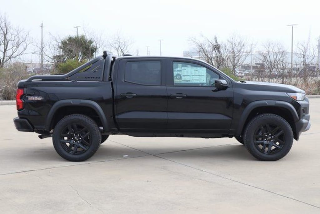 New 2025 Chevrolet Colorado Trail Boss Truck Crew Cab
