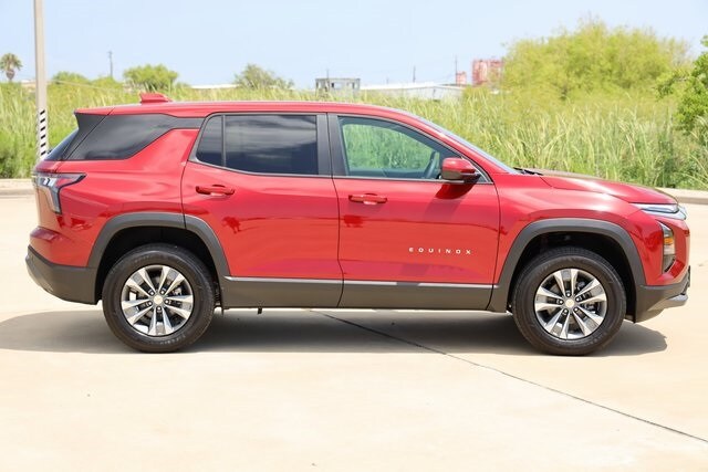 2026 Chevrolet Equinox LT photo 4