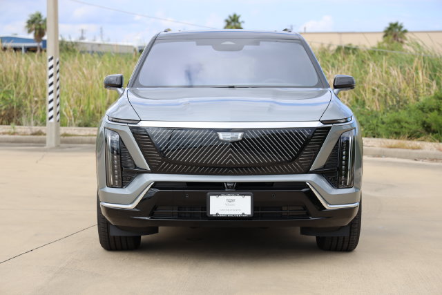 New 2027 CADILLAC VISTIQ Luxury SUV