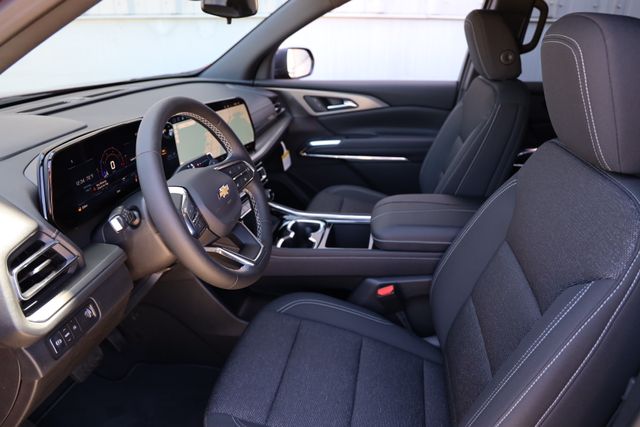 2026 Chevrolet Traverse LT - Photo 12