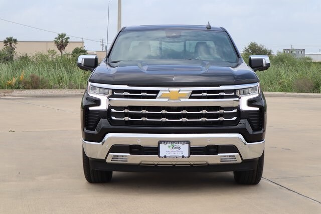 2025 Chevrolet Silverado 1500 LTZ photo 2