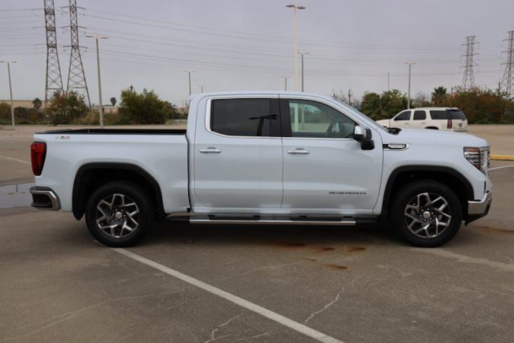 New 2026 GMC Sierra 1500 SLT Truck Crew Cab