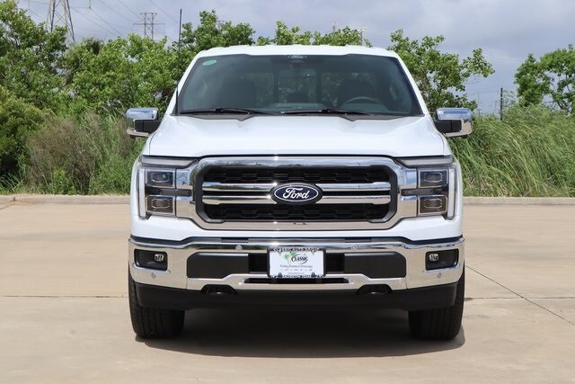2025 Ford F-150 Lariat photo 2