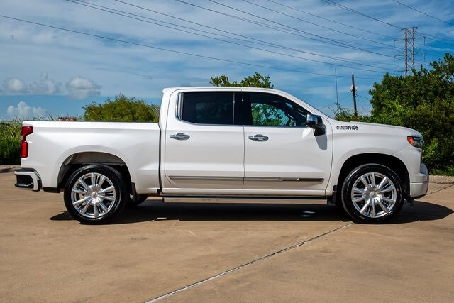 2022 Chevrolet Silverado 1500 High Country photo 4