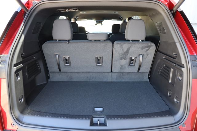 2026 Chevrolet Traverse LT - Photo 11