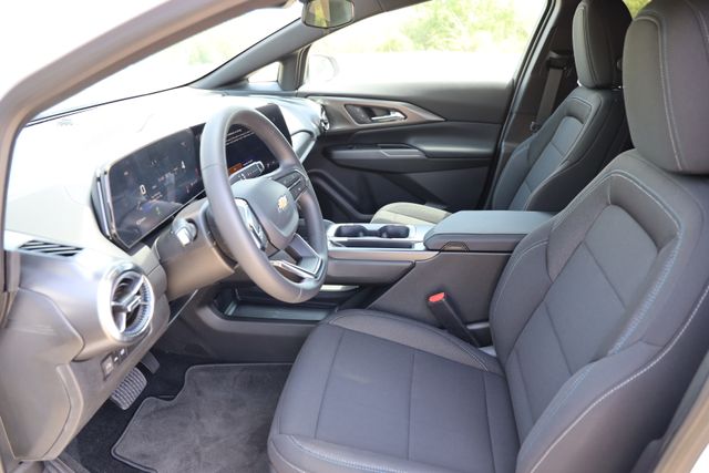 2026 Chevrolet Equinox EV 1LT - Photo 12