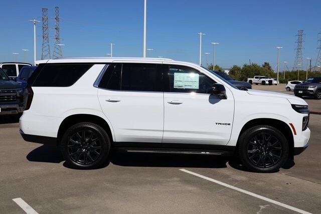 2026 Chevrolet Tahoe LT photo 3