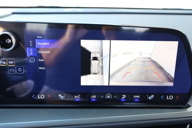 2026 Chevrolet Traverse LT - Photo 20