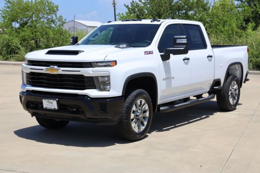 New 2026 Chevrolet Silverado 2500 HD Custom Truck Crew Cab