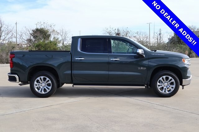 2025 Chevrolet Silverado 1500 LTZ photo 4